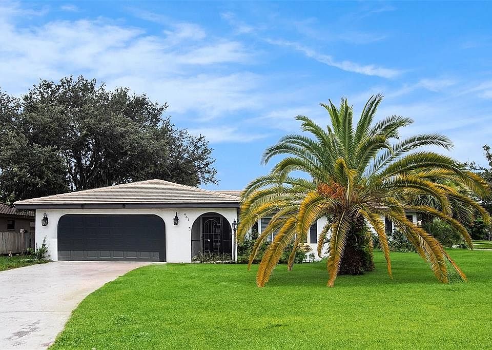 1st image of 461 RUBENS DRIVE E