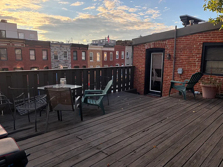 2400 Fleet St #B — Photo 11