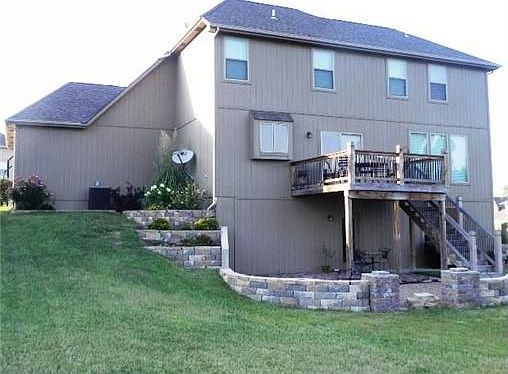 3rd image of 2909 NE Marywood Ln