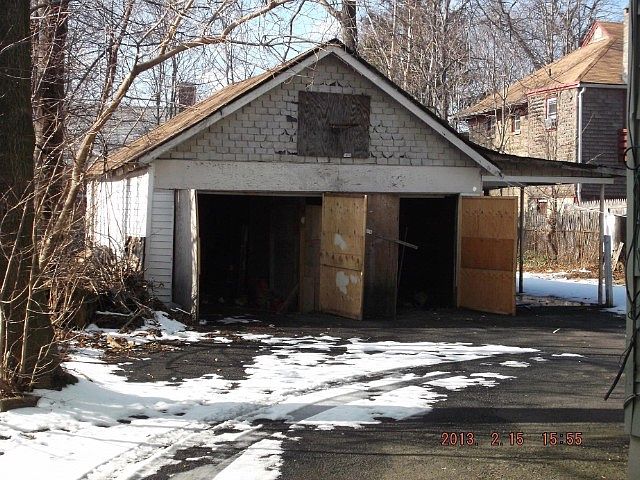 2nd image of 43 Ridge St
