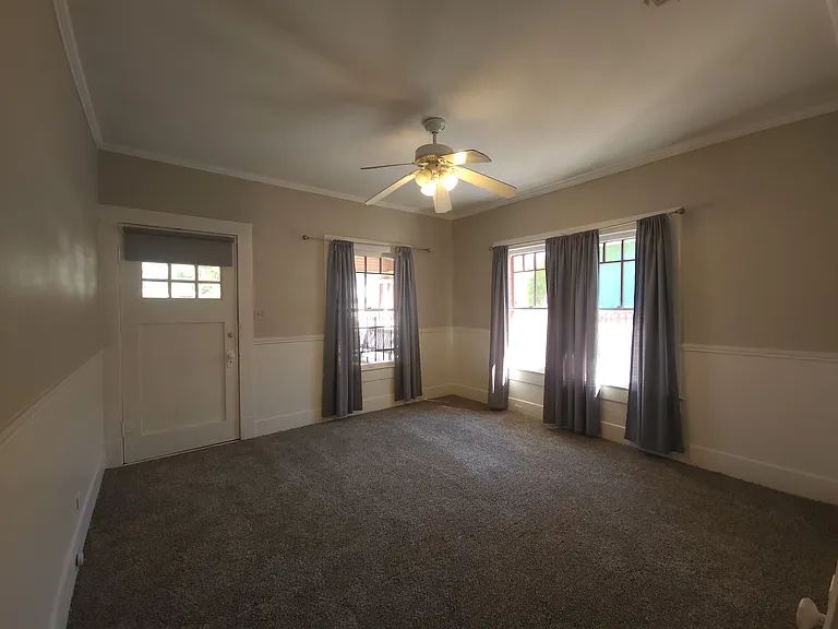 1138 W Magnolia Ave — Photo 14