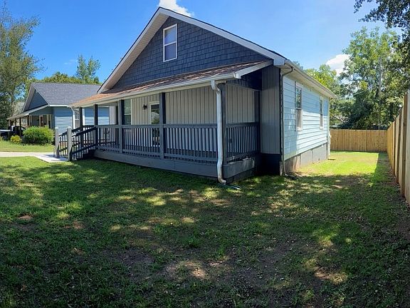 2nd image of 12 Circle St