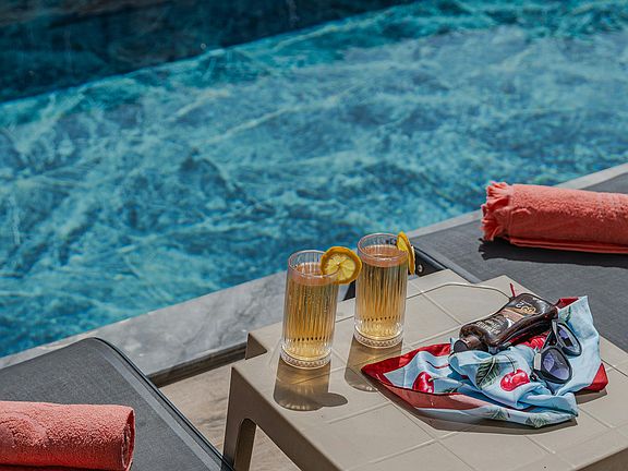 Resort-Style Pool | Verdant at Green Valley Apartments