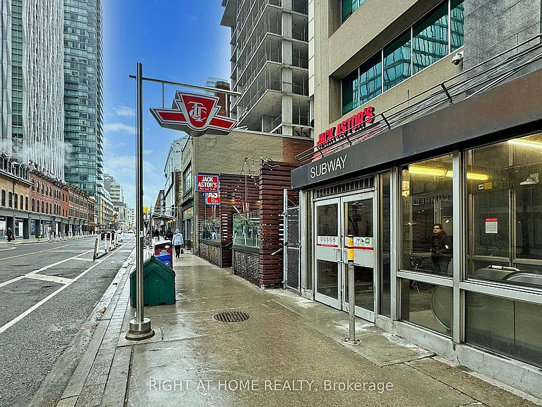 8 Cumberland St #603 — Photo 5