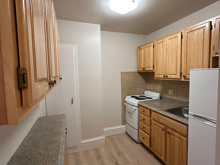 468 Beacon St #8 — Photo 3
