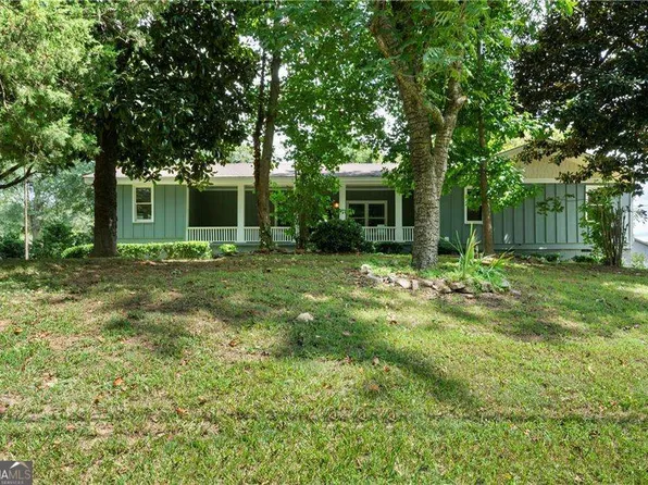 1839 Tulip Dr, Gainesville, GA 30507