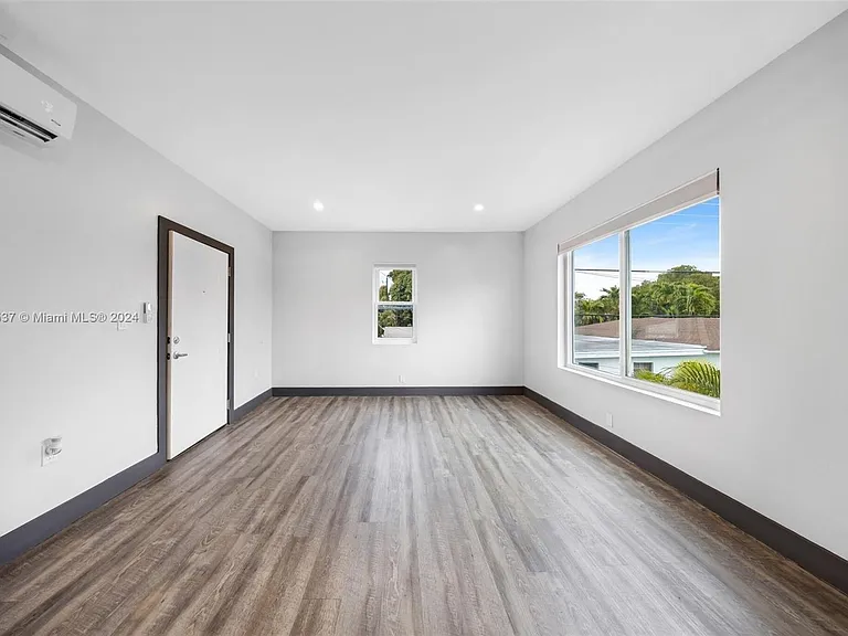 1020 SW 23rd Ave — Photo 23