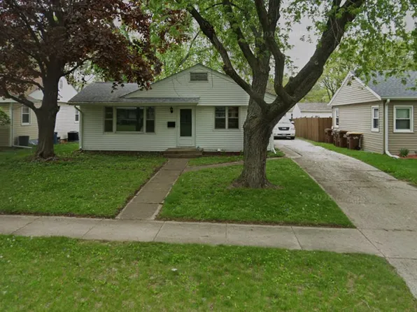 2107 Paradise Blvd, Rockford, IL 61103