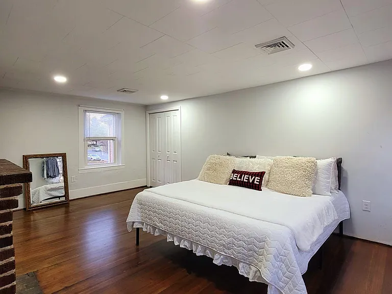 232 N Main St #2R — Photo 10