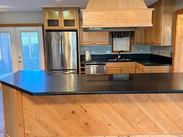 332 Harvard Blvd — Photo 5