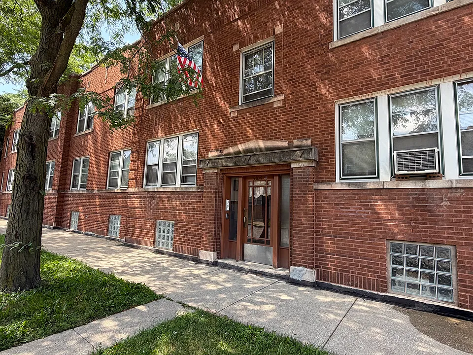 5304 W Potomac Ave #1