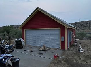 23139 Lowe Rd E, Lamona, WA 99144