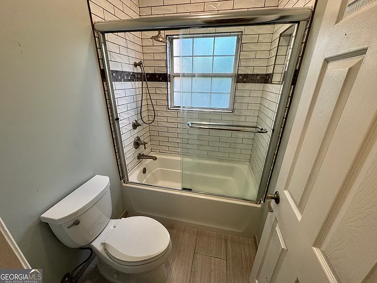 535 Cardinal Cir E — Photo 17