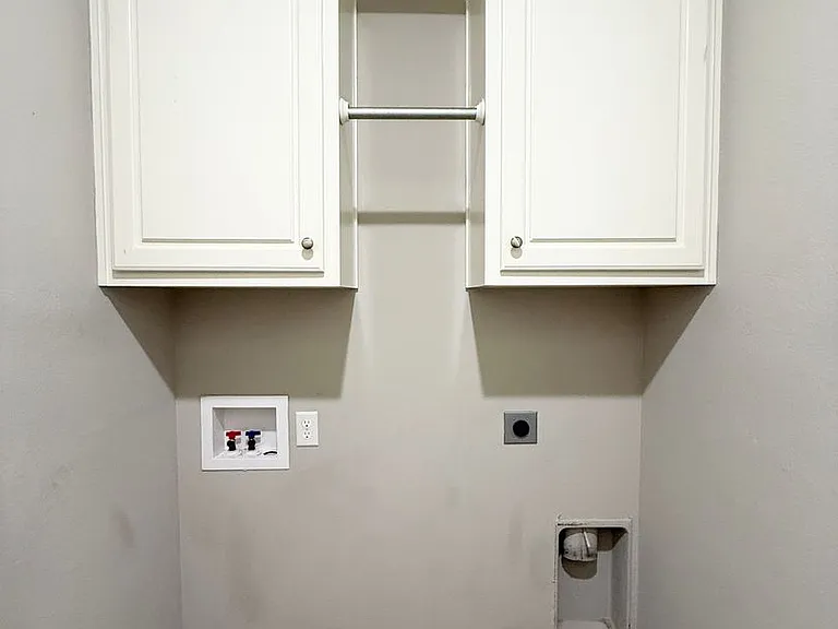 1217 Preston Trl — Photo 15