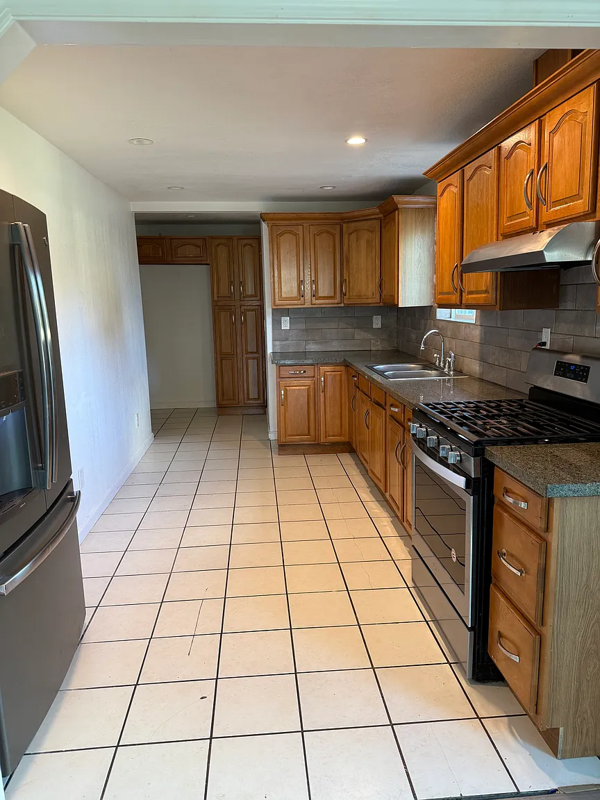 1101 Garden Ave photo 1
