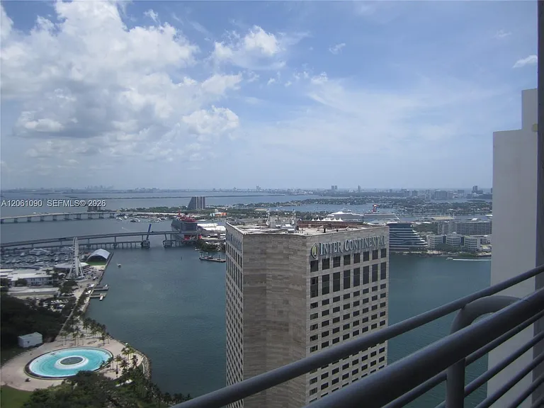 325 Biscayne Blvd #4316 — Photo 12