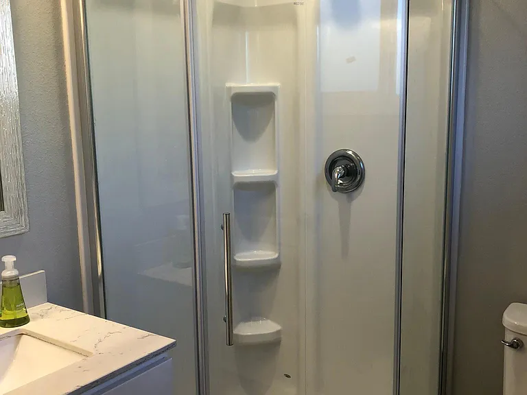 218 Bradford Dr — Photo 17
