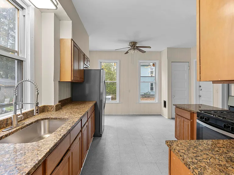 167 Norton St #1 — Photo 26