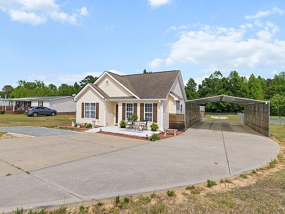3rd image of 405 Ray Byrd Rd