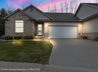 3527 Applewood Ln, Grand Blanc, MI 48439