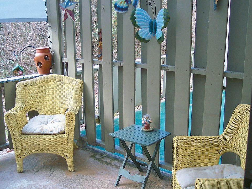 1st image of 260 Brookwood Ave NE APT 1B