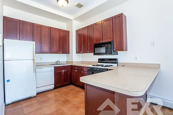 Rented by Highline Residential | media 21