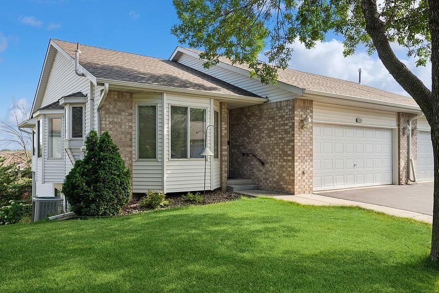 1st image of 15969 Hyland Dr