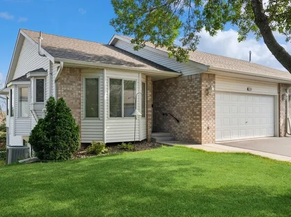 15969 Hyland Dr, Apple Valley, MN 55124