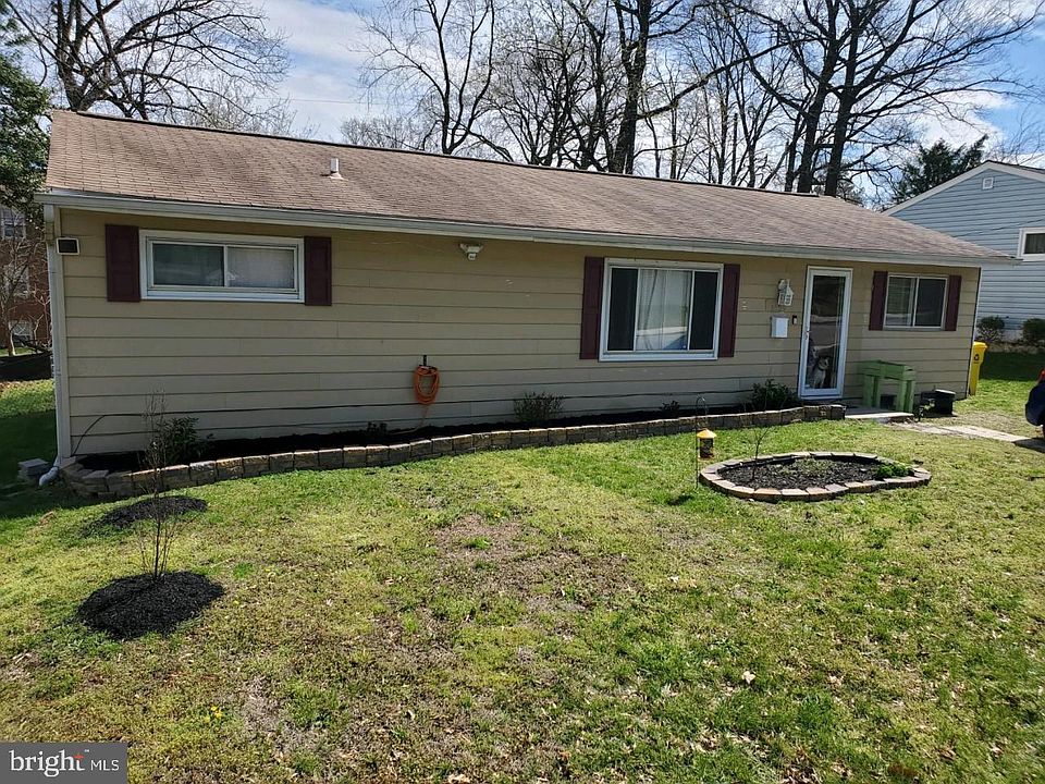 1st image of 1029 Phillip Dr