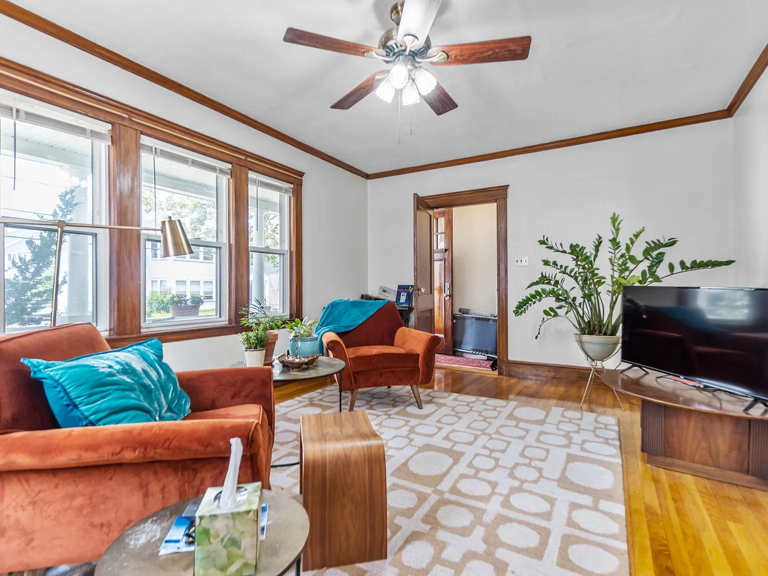 2 bed, 1145 sqft, $3,200 — Photo 3