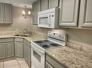 503 Sunset Dr #C, Bay Saint Louis, MS 39520