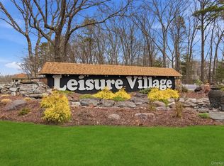 150 Eastbourne Court #B, Ridge, NY 11961