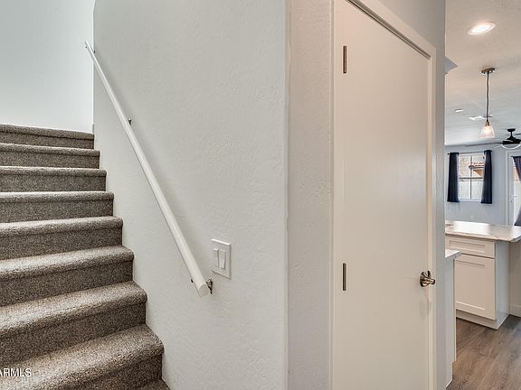 5th image of 3218 W Glendale Ave #9