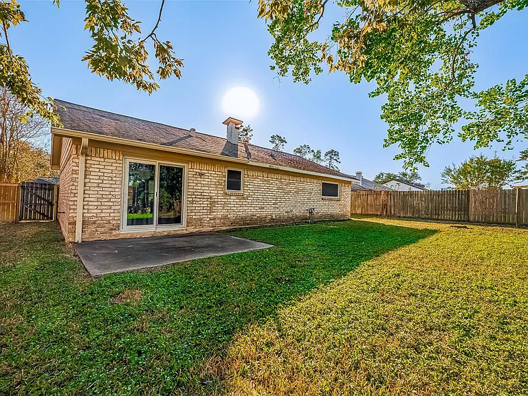 610 Bienville Ln — Photo 21