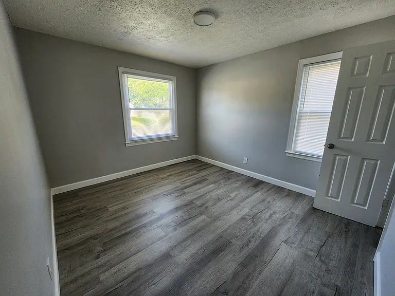 2524 McGuffey Rd — Photo 11
