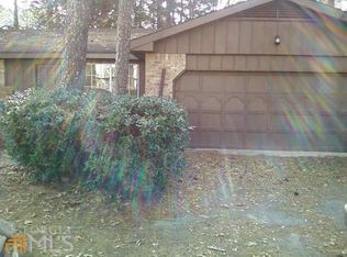 5801 Oakleaf Way, Stone Mountain, GA 30087