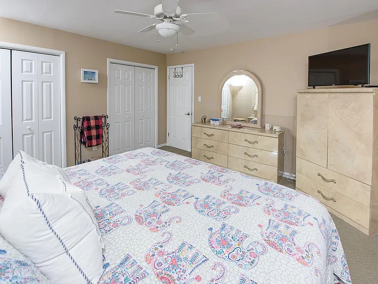7 S Franklin Ave #7 — Photo 13