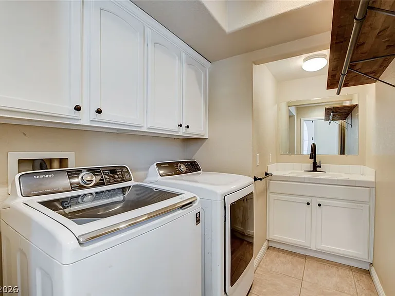 8917 Reindeer Lake St — Photo 30