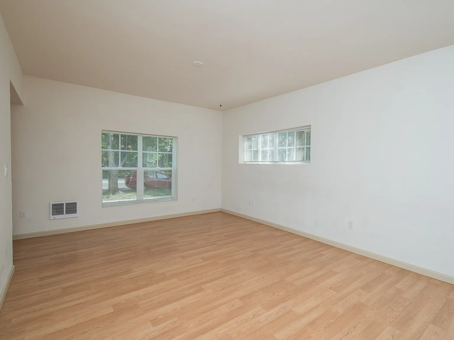 2 bed, 1386 sqft, $1,995 — Photo 2
