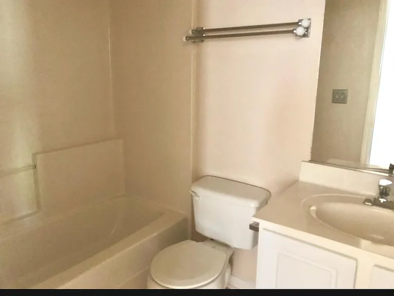 4712 Tommans Trl — Photo 11