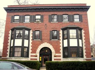 714 Foster St APT 1E, Evanston, IL 60201