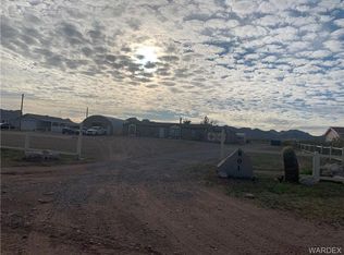 801 S Elfrida Rd, Golden Valley, AZ 86413