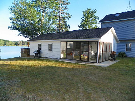 2nd image of 1408 E Long Lake Dr