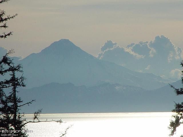 1st image of MI 147.7 Point-a-vista Dr