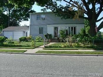 1st image of 12 Farm Ln