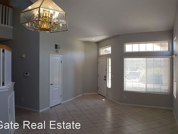 3rd image of 2378 Woodhill Dr