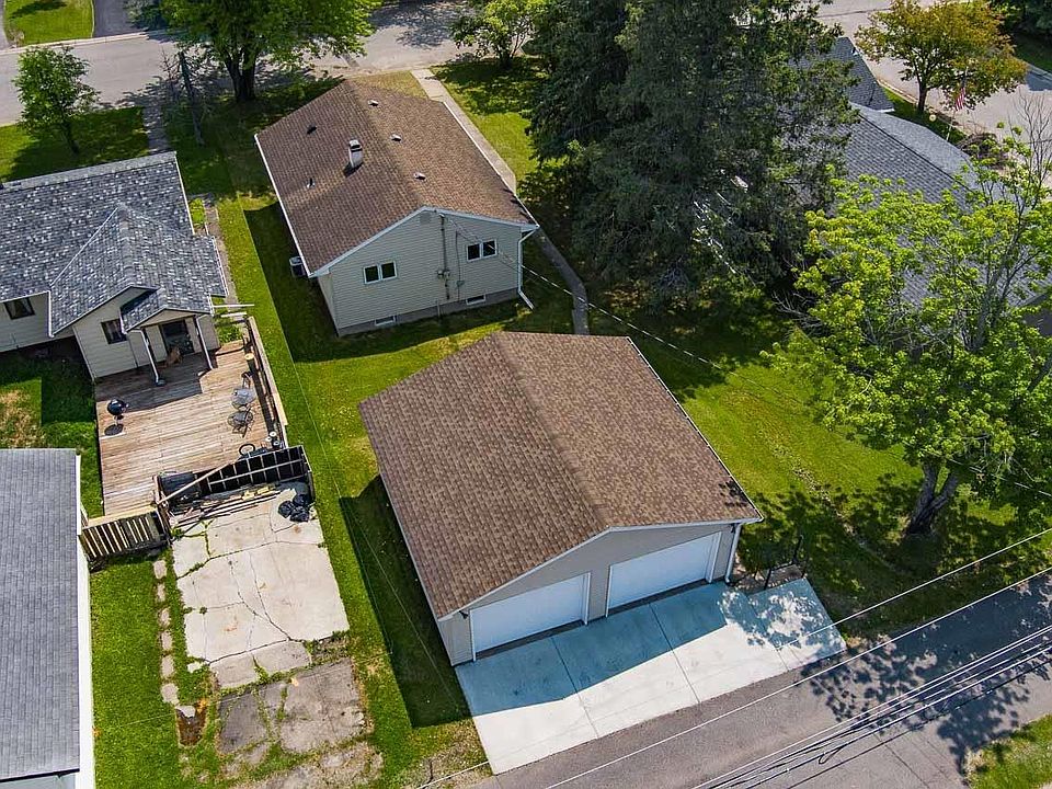 302 8th Ave N, Biwabik, MN 55708 Zillow