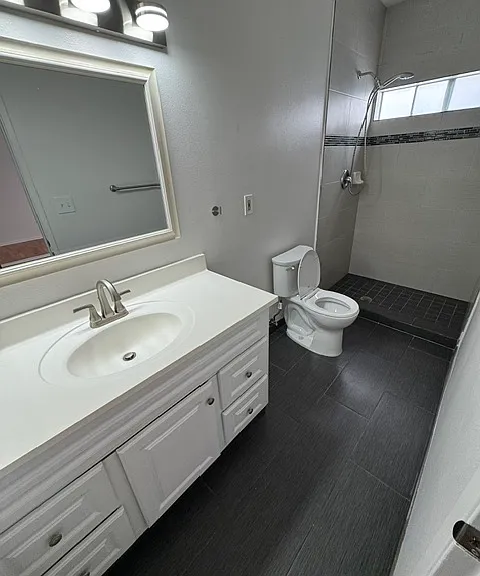 Primary full bath with extra large vanity and lots of counter space