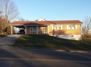 1610 Randolph Ave, Pulaski, VA 24301