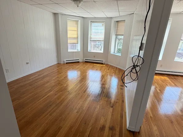 198 Strathmore Rd #199-9, Brighton, MA 02135